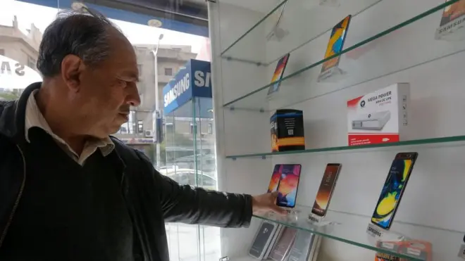 پیش از وفا تلکام، شرکت‌های سیریتل و ام‌تی‌ان سوریه انحصار خدمات موبایل سوریه را در دست داشتند