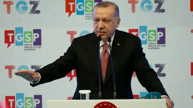 Erdoğan Andımız'la ilgili "Bu metin, bu ülkede ezanı Türkçe okumak, okutmak isteyenlerin eseridir" diye konuştu.