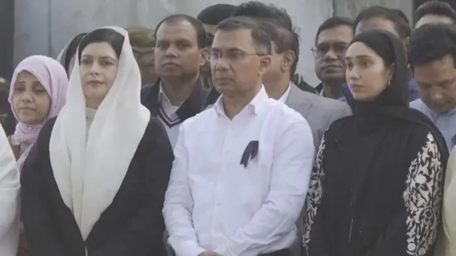 तारिक़ रहमान अपने पत्नी ज़ुबैदा रहमान और बेटी ज़ाएमा रहमान के साथ