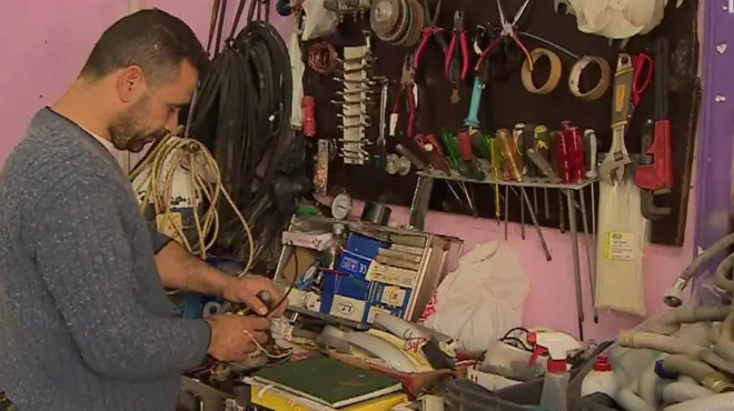 إغلاق محال سوريين تنفيذا لقرار وزارة العمل اللبنانية