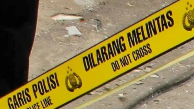 Sejumlah saksi mengatakan ledakan yang terjadi sekitar pukul 07.35 Waktu Indonesia Tengah (Wita) itu terdengar cukup keras dari jarak sekitar 200 meter dari lokasi kejadian.