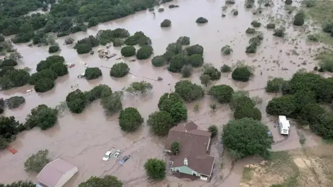 صورة جوية للفيضانات في تكساس.