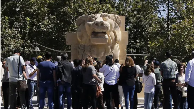 عرض تمثال أسد اللات في دمشق بعد ترميمه