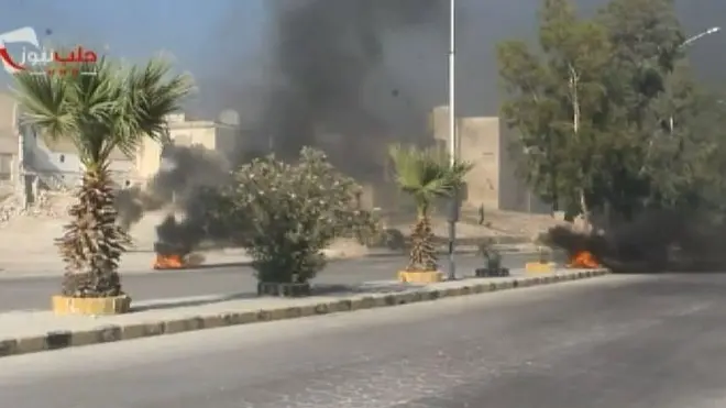 Горящие покрышки в Алеппо