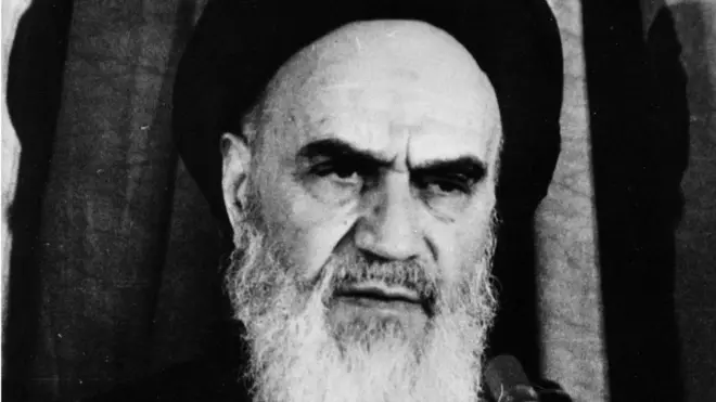 Ayətullah Xomeyni 1979-1989-cu illərdə İrana rəhbərlik edir