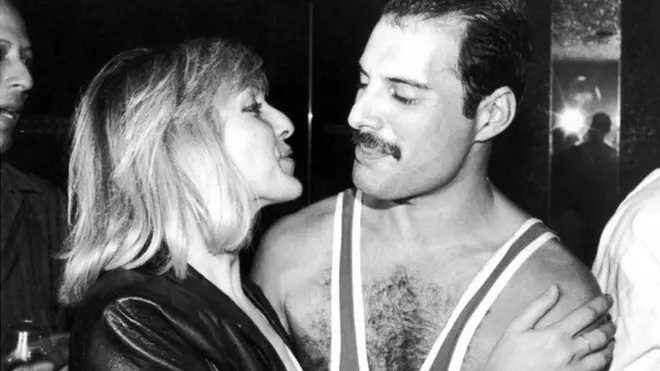 У новому фільмі про співака Фредді Мерк'юрі творці зосередилися лише на одній жінці - Мері Остін