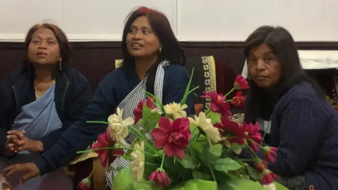 तारियांग बहनें एक साथ एक छत के नीचे