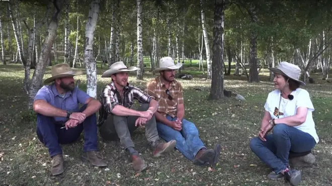 Көк бөрү тарткан ковбойлор