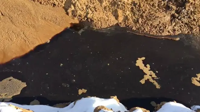 Активисты из числа местных жителей, утверждают, что в стоках около полигона выявлена ртуть, мышьяк и соли тяжелых металлов.