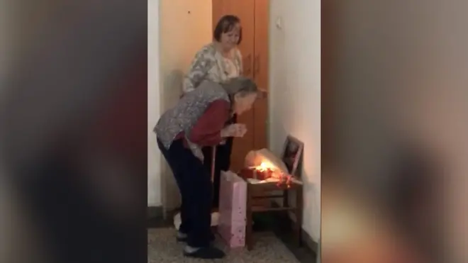 Baka duva svećice za 94. rodjendan