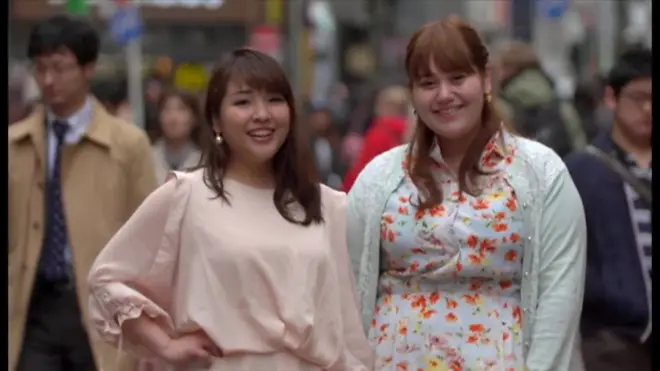 モデルのNaoとアイシャ