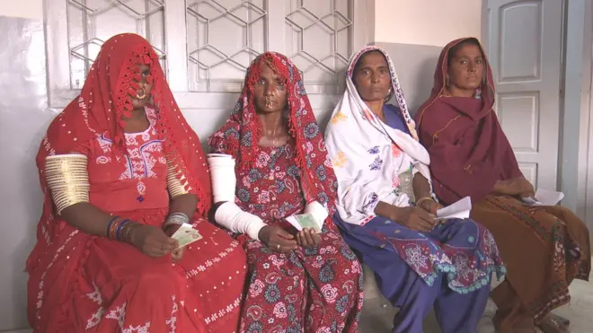 థార్పర్కర్ మహిళలు