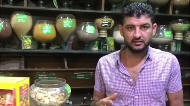 Dargaggoo suuqii qorichaa keessa dhaabbatu