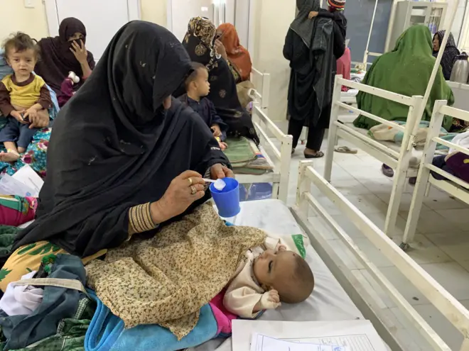 سازمان جهانی غذا می‌گوید حتی برای ادامه کار خود در افغانستان تا پایان ماه اکتبر پول کافی ندارد