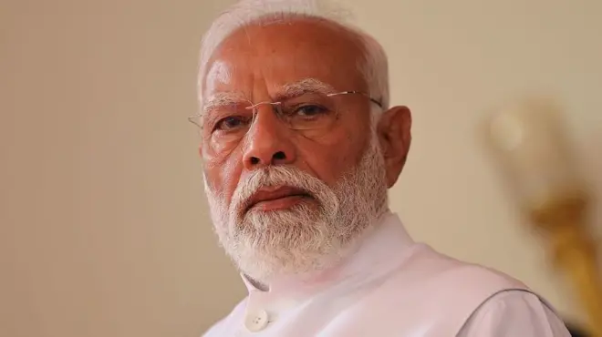  नरेंद्र मोदी 