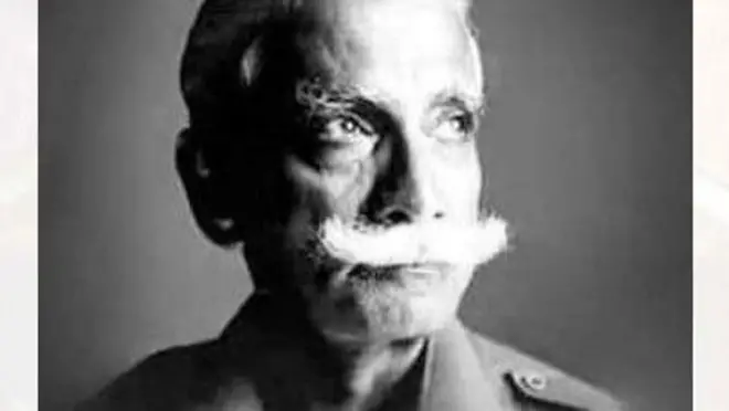 মুক্তিবাহিনীর প্রধান কর্নেল মহম্মদ আতাউল গণি ওসমানী পরে জেনারেল পদে উন্নীত হন