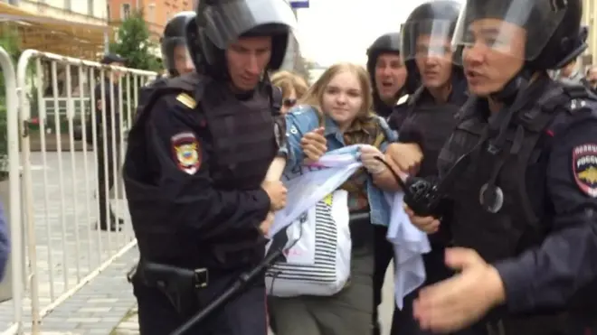 В нескольких российских городах прошла протестная акция за право пользоваться свободным интернетом.