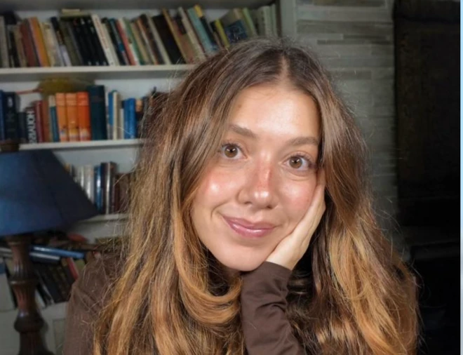 Retrato de Catharina Doria, com livros ao fundo