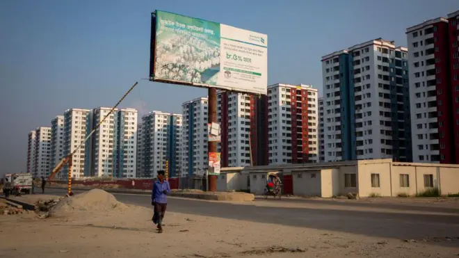 রাজধানীর উত্তরায় রাজউকের একটি উন্নয়ন প্রকল্প।