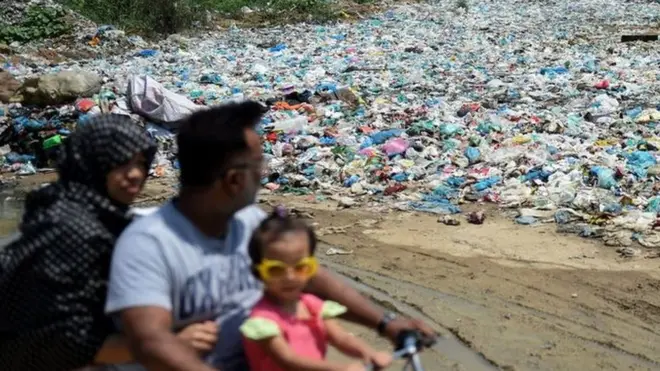 کراچی میں کچرا