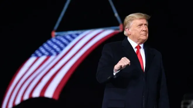 ትራምፕ በምርጫው ዋዜማ ለዕጩዎቻቸው ቅስቀሳ ሲያደርጉ