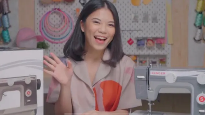 Ninna Tjokro berusaha meneruskan bisnis penjualan alat-alat jahit yang didirikan kakeknya 41 tahun yang lalu.