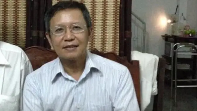 Ông Phạm Minh Hoàng bị tước quốc tịch Việt Nam, theo một văn bản, do Chủ tịch nước ký ngày 17/5/2017.