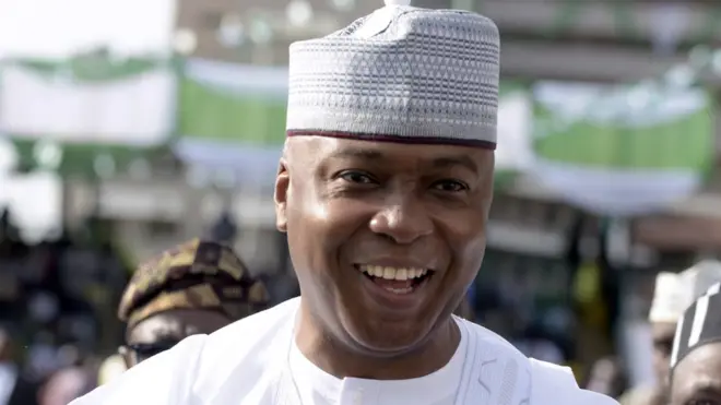 Bukola Saraki don even face case say e fit comot on top dis matter