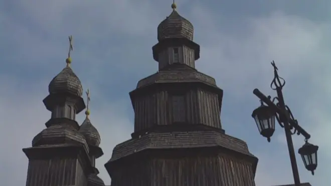 Під Черніговом руйнується церква, в якій знімали "Вія"