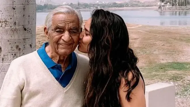 Avani Singh with her grandfather, 94, who is ill with Covid-19 in Delhi