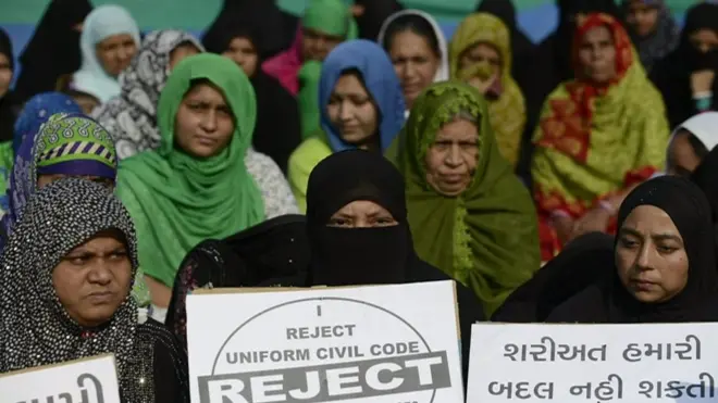 مسلمات هنديات يطالبن بالغاء الطلاق بالثلاث