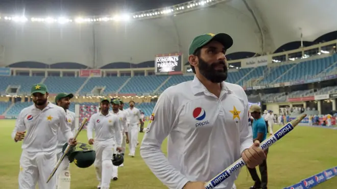 چائے کے وقفے کے بعد مصباح کا پلان بدل چکا تھا