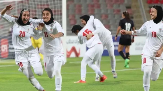 تیم ملی فوتبال زنان