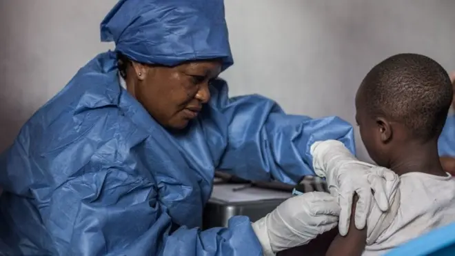 Onyee na-agba nwata ogwu