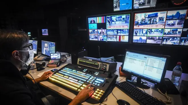 정보를 취하는 것과 정보 과부하 사이에는 균형점이 있다. 너무 많은 정보가 불안 감을 준다면, 정보 소비를 제한하는 것이 현명한 처사다