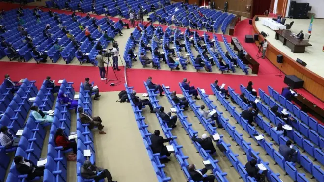 Bakka bu'oota ummataa waajira MMtti walitti qabamanii