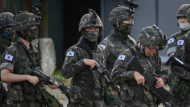soldados surcoreanos.