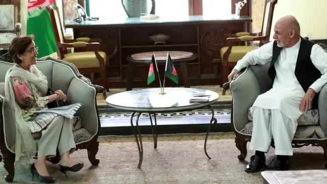 افغان ولسمشر او د پاکستان د بهرنیو چارو مرستیال وزیره.