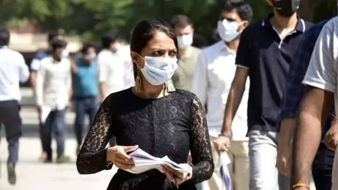 अधिकारी