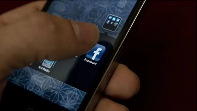 طرحت فيسبوك خاصية البث المباشر في نهاية 2015