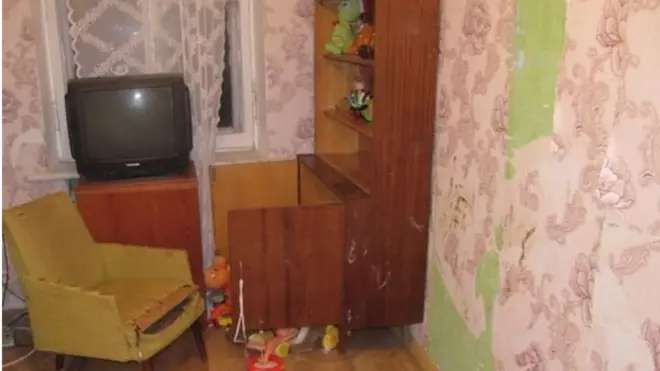 у Києві діти зачинені в квартирі померли від голоду