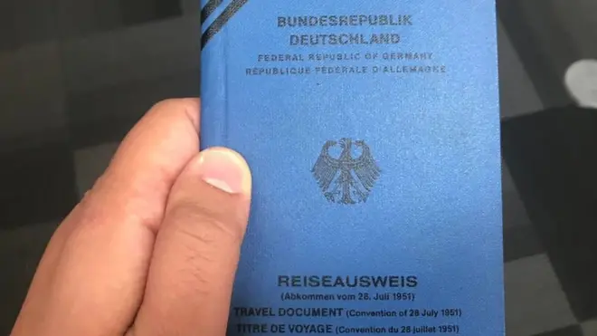 كشفت بي بي سي العربية عن تجارة متنامية وغير قانونية في جوازات سفر الاتحاد الأوروبي