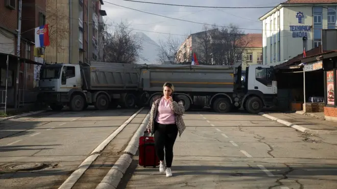 Барикаде, атмосфера у којој се завршава 2022. година на северном делу Косова
