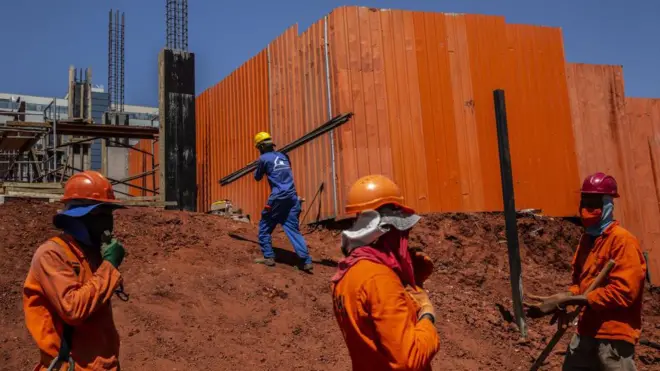 Trabalhadores da construção civil