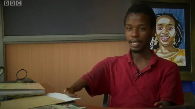 손가락 기형 화가 마틴 응구기는 화가가 되었다