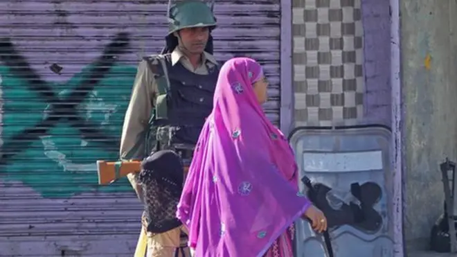 कश्मीरी महिलाएं