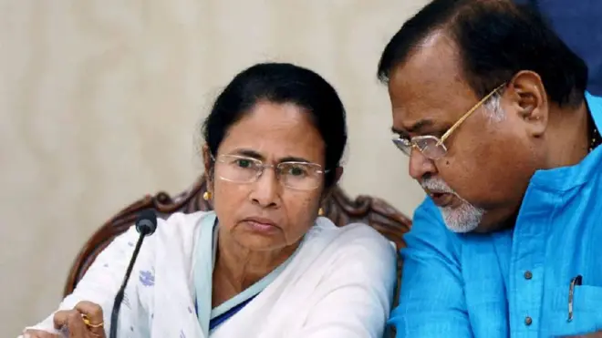 ममता बनर्जी के साथ पार्थ चटर्जी