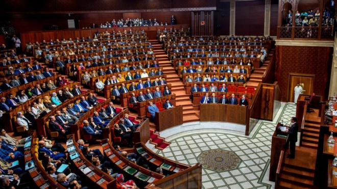 مصادقة نواب حزب العدالة والتنمية في مجلس البرلمان على قانون "فرنسة التعليم" يكشف عن خلافات عميقة في صفوفه