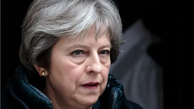 La primera ministra de Reino Unido, Theresa May, anunció la suspensión de todos los contactos bilaterales de alto nivel planeados entre Rusia y Reino Unido.