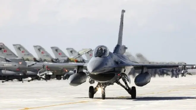 منابع نظامی ترکیه از حمله نیروی هوایی به چندین هدف مربوط به یگان‌های مدافع خلق خبر داده‌اند